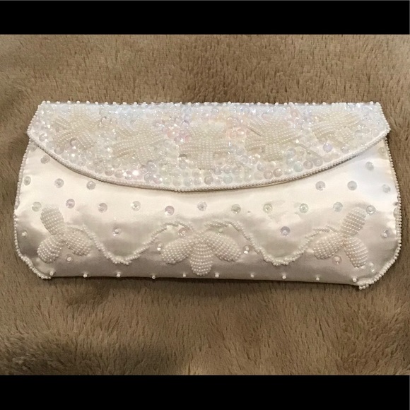 Handbags - NWOT Elegant Beaded Clutch Purse